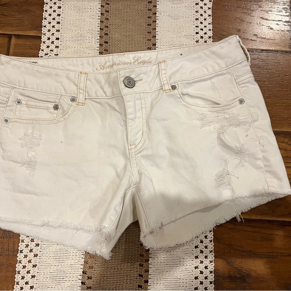 American Eagle Shorts Size 8 - Picture 2 of 9